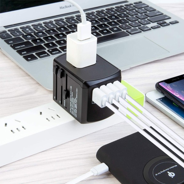 Traveling Abroad Charging Adapter 4 USB+2 Type C-1526